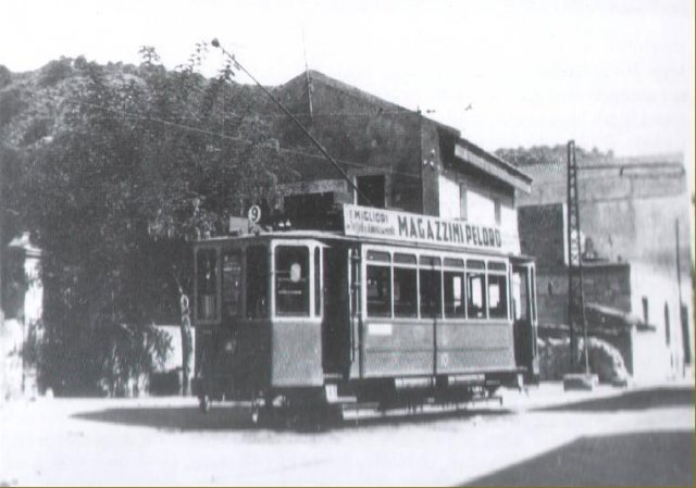 Anni 30-40 Tram fermata piazzetta